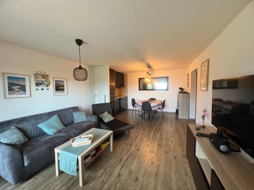 2,5 pièces à Haute-Nendaz, grande terrasse, piscine, sauna, tennis