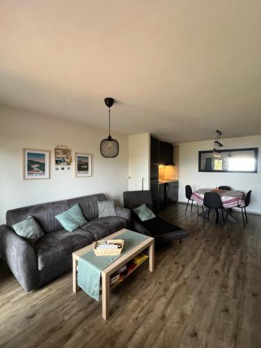 2,5 pièces à Haute-Nendaz, grande terrasse, piscine, sauna, tennis