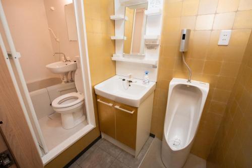 宝の宿 Treasure Inn Osaka
