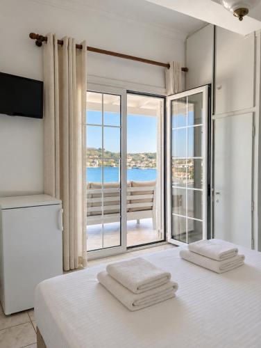 Agnàntema Portside Stays Skiathos, The Authentic Sporadean Living
