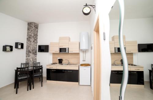 Gallery image of Apartments Zara in Petrcane