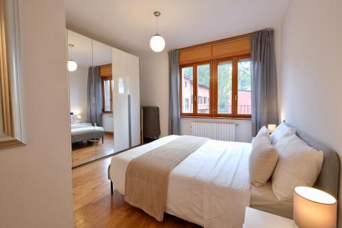 Spacious 2-Bedroom Apartment with Large Terrace