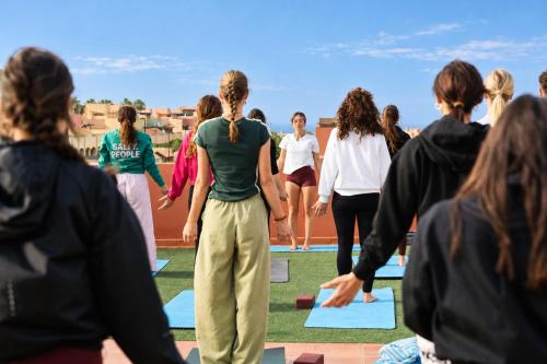 Banama Coliving 1 - Coworking, Surf & Yoga