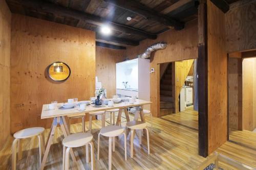 Nishikaniya by b hotel - Large Apartment 10mins walk from Hiroshima Station