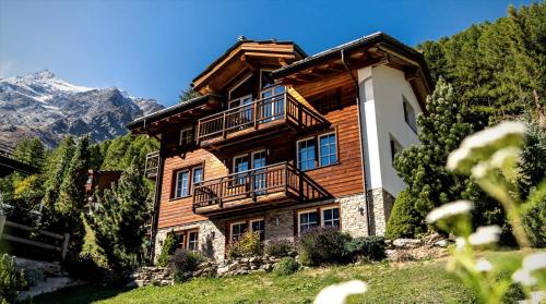 Traditionelles Ferienhaus für erholsame Wintertage
