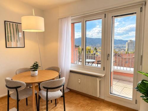 Stylish 1BR overlooking Zurich - Tilia 52