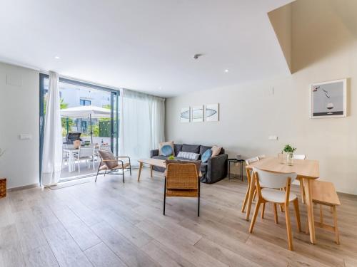 Pass the Keys Casa Ban, Spacious 3 Bedroom Townhouse