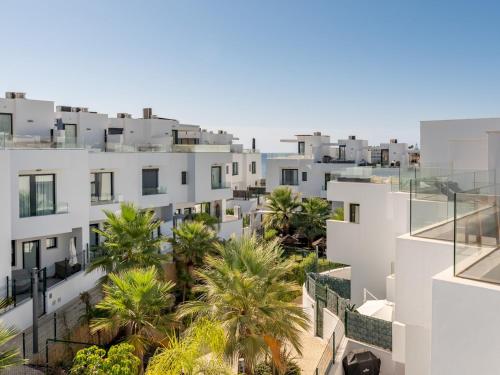 Pass the Keys Casa Ban, Spacious 3 Bedroom Townhouse