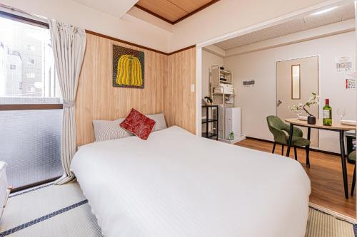 Nearest ASAKUSA station have Elevator Ginza 17min Ueno 5min Shibuya 34min omotesanto 30min