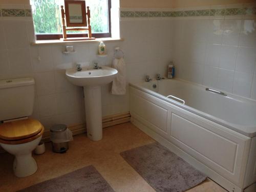 Phòng tắm tại Westgrange House Bed & Breakfast