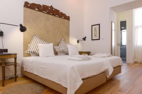 Center Garden luxury Apartment