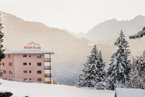 Peaks Place Apartments & SPA