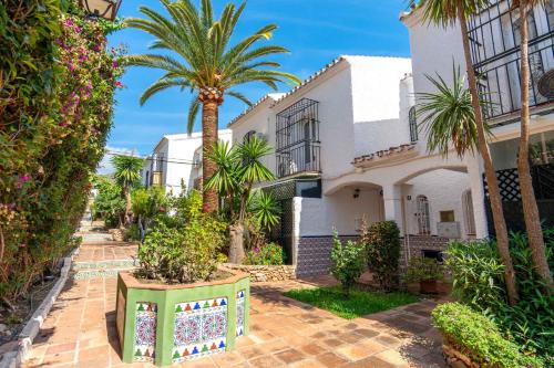 Casa Lena Town House With Community Pool