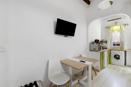 Stay In The Heart Of Rome