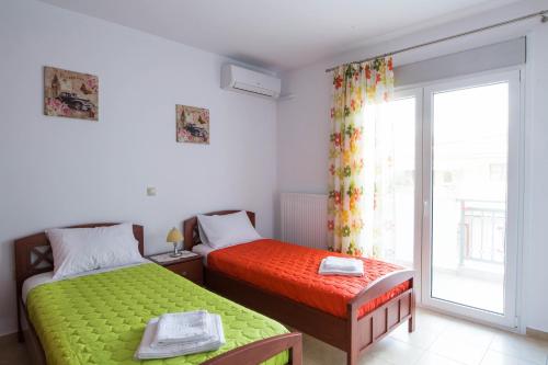Chania Sea View Apartment with Free Private Parking