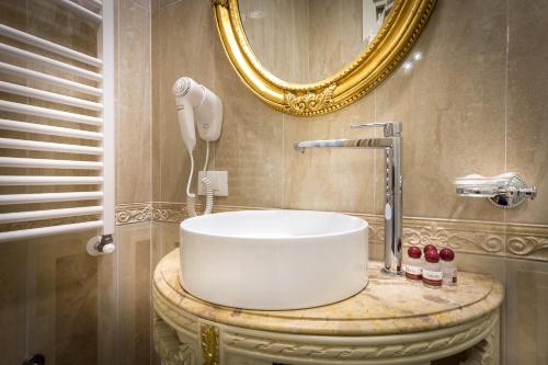 Relais Twelve B&B