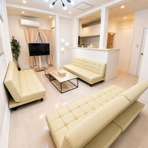 -Oymacho- 2-minute walk from Yoyogi-Uehara Station! Direct access to Shinjuku Station in just 5 minutes!