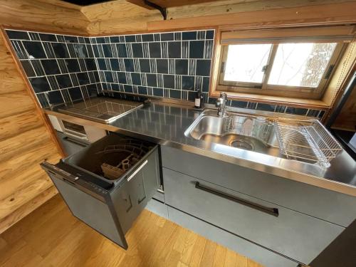 Mountain Stream Log Cabin - Vacation STAY 31783v