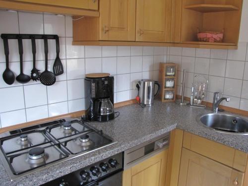 Dapur atau dapur kecil di Ferienhaus Edersee