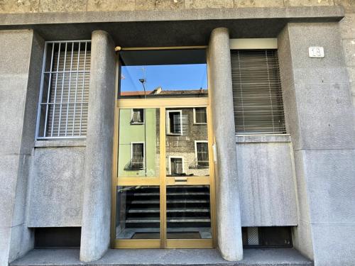 YR Apartments - Argonne - 3 Min Walk to Duomo Bus