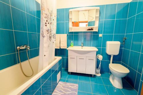 Ванна кімната в Apartments Galeb