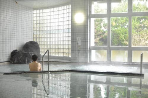Bazén v ubytování Nishiki Onsen Kurion nebo v jeho okolí