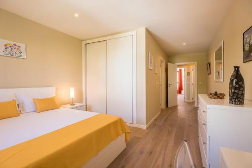 Funchal SilverWood Apartment - by LovelyStay