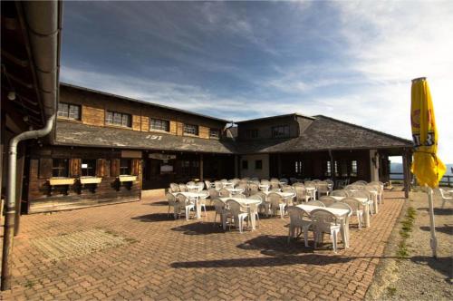 Restoran atau tempat lain untuk makan di Refuge de Plan-Francey