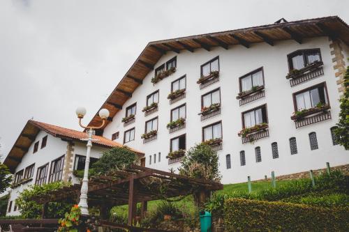 Bangunan di mana terletaknya hotel
