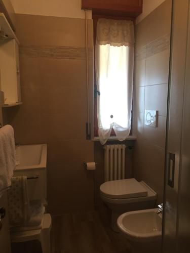 Koupelna v ubytování Albergo Filietto