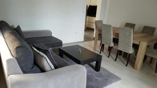Posedenie v ubytovaní apartmani mihaljević
