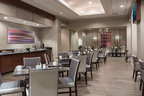 Posezení v ubytování Chicago Marriott Suites Deerfield