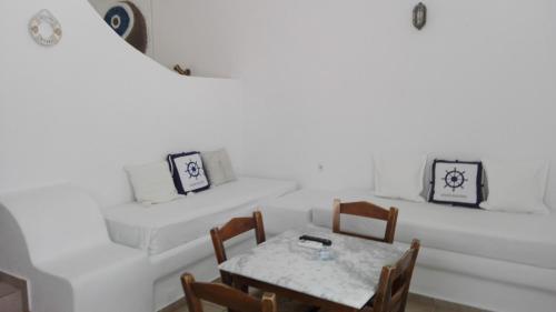 Gallery image of MARKOS BEACH rooms & studios in Mýkonos City