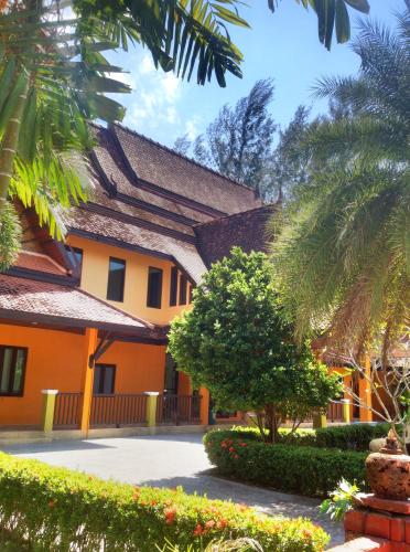 Puutarhaa majoituspaikan Villa Chaya ulkopuolella