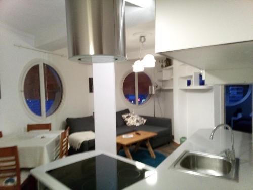A kitchen or kitchenette at Apartamento Inlesa I