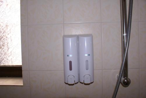 Un baño de Nancy Rooms