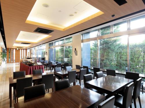Restaurace v ubytování Candeo Hotels Kikuyo Kumamoto Airport