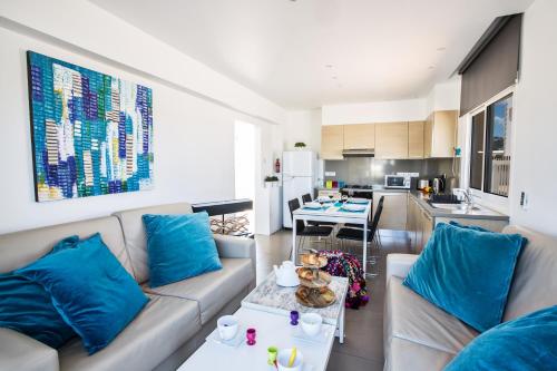 Una cocina o zona de cocina en Nicholas Seaview Apartments