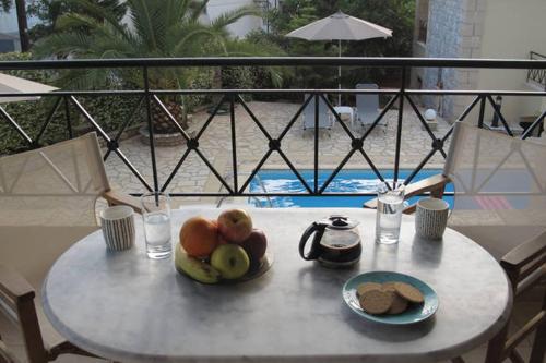 Makanan di atau berdekatan apartmen