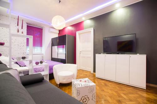 Apartment Center Four stars