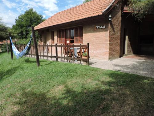 Κήπος έξω από το Cabañas de la Colina