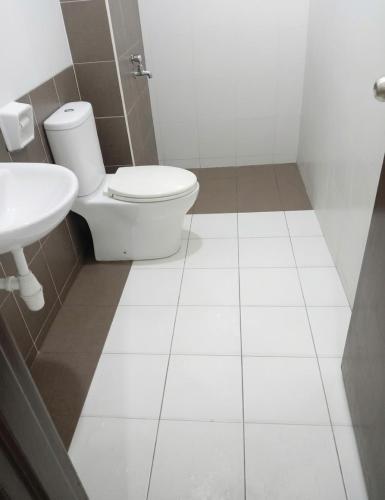Surrouding Map D'Viscaria Homestay 4BR 4 Baths Near UTM JPO Senai Airport, Johor Bahru ...