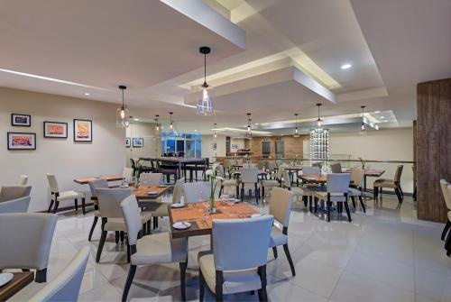 Restoran atau tempat lain untuk makan di LATAM HOTEL Plaza Pradera Quetzaltenango