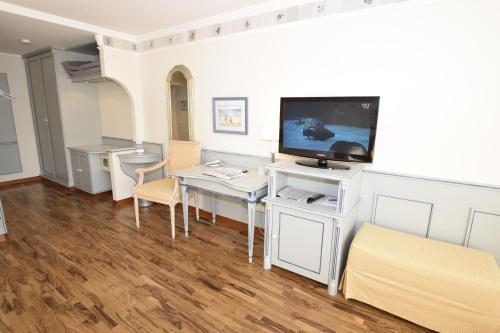Hotel Wiking Sylt photo 31