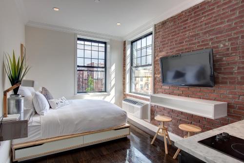 East Village Hotel Image