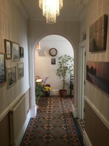 Μια τηλεόραση ή/και κέντρο ψυχαγωγίας στο Rivendell Guest House