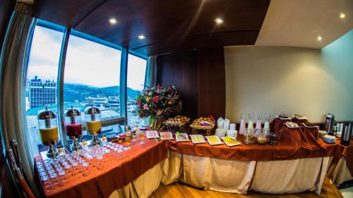 Jídlo v hotelu nebo okolí