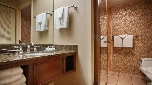 Foto da galeria de Best Western Plus The Normandy Inn & Suites em Minneapolis