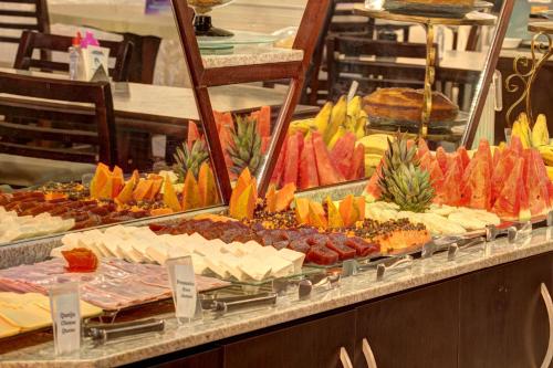 Еда / где поесть недалеко от отеля