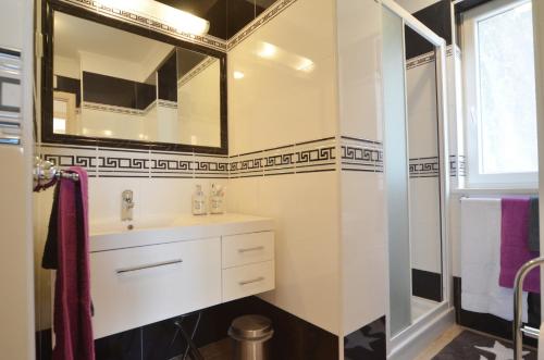 Apartment Kare